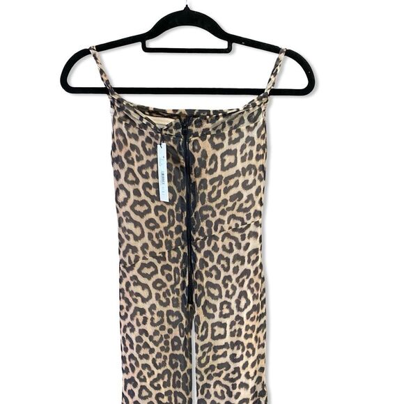 Alice + Olivia Bianca Twist Midi Dress Catwalk
Leopard Print mesh Revolve NWT 4 - Picture 7 of 12